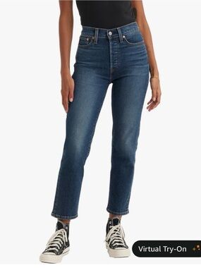 NWT! Levi’s Wedgie straight jeans. Size 28
